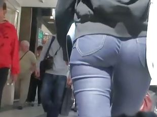 Taut grey pants on the street candid ass video